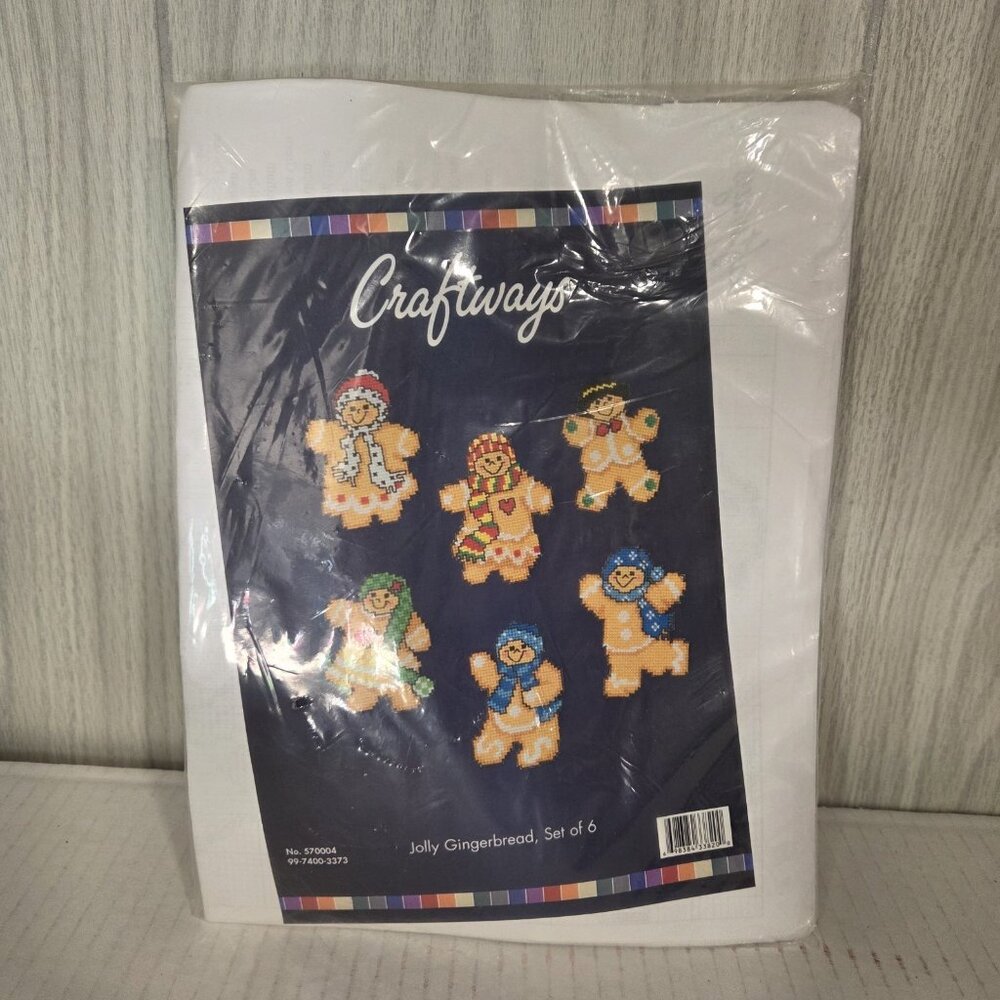 New Craftways 6 Christmas Gingerbread Cross Stitch Kit